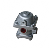 AP104 �{���^����